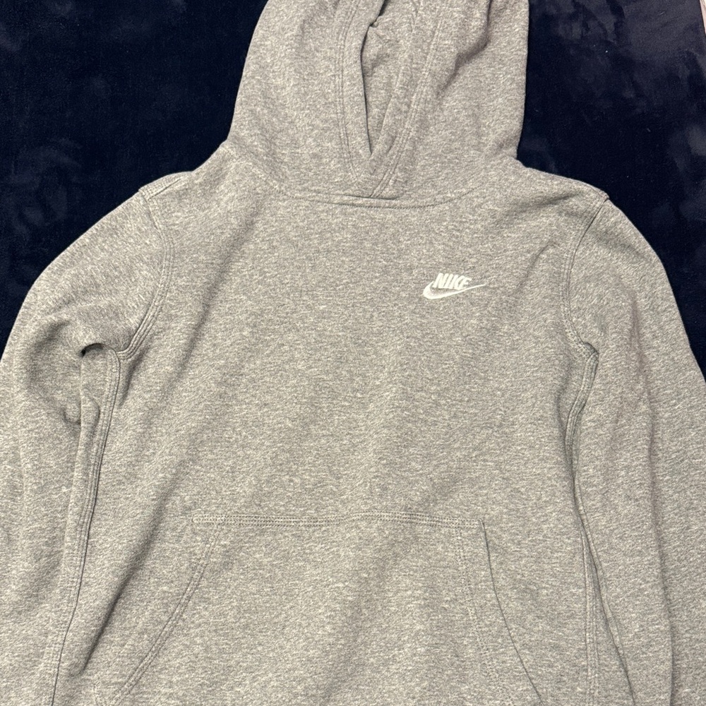 Nike Heather Gray Pullover Hoodie